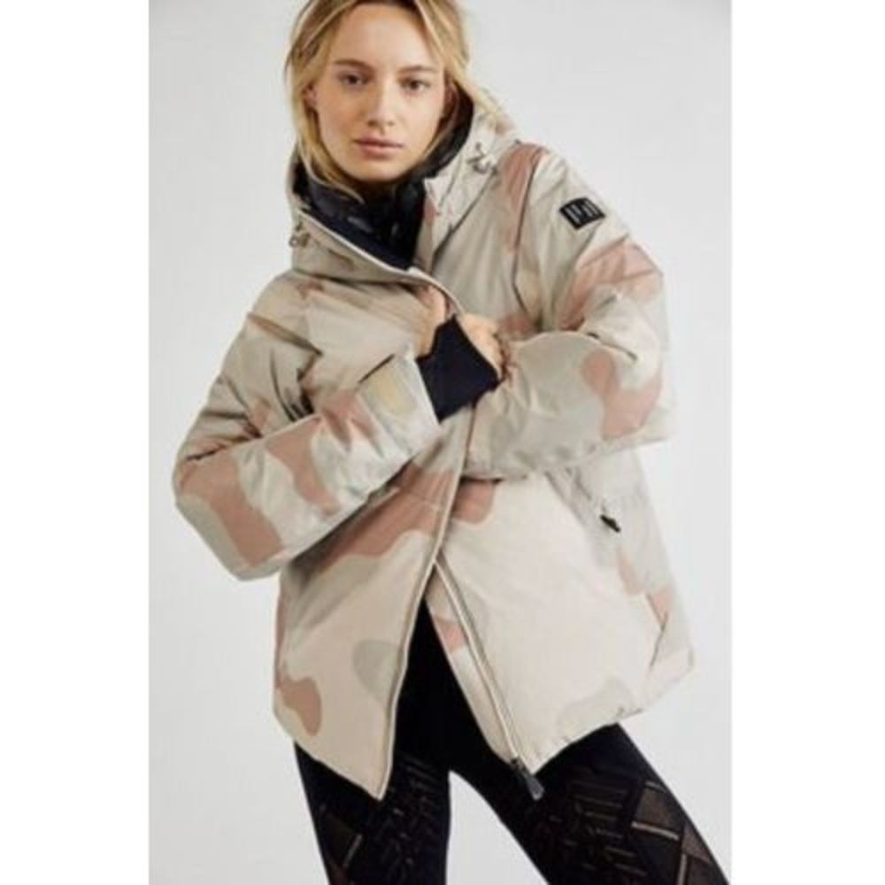 New Free People x Holden Women's Ashley Down Puffer Ski Jacket Camo sz Large